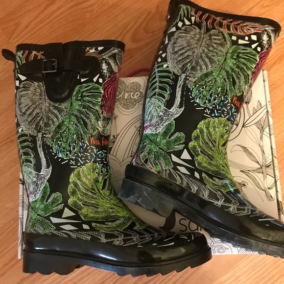 Sakroots Shoes - 🎊30% off Shoes🎊Sakroots Rhythm Rain boots